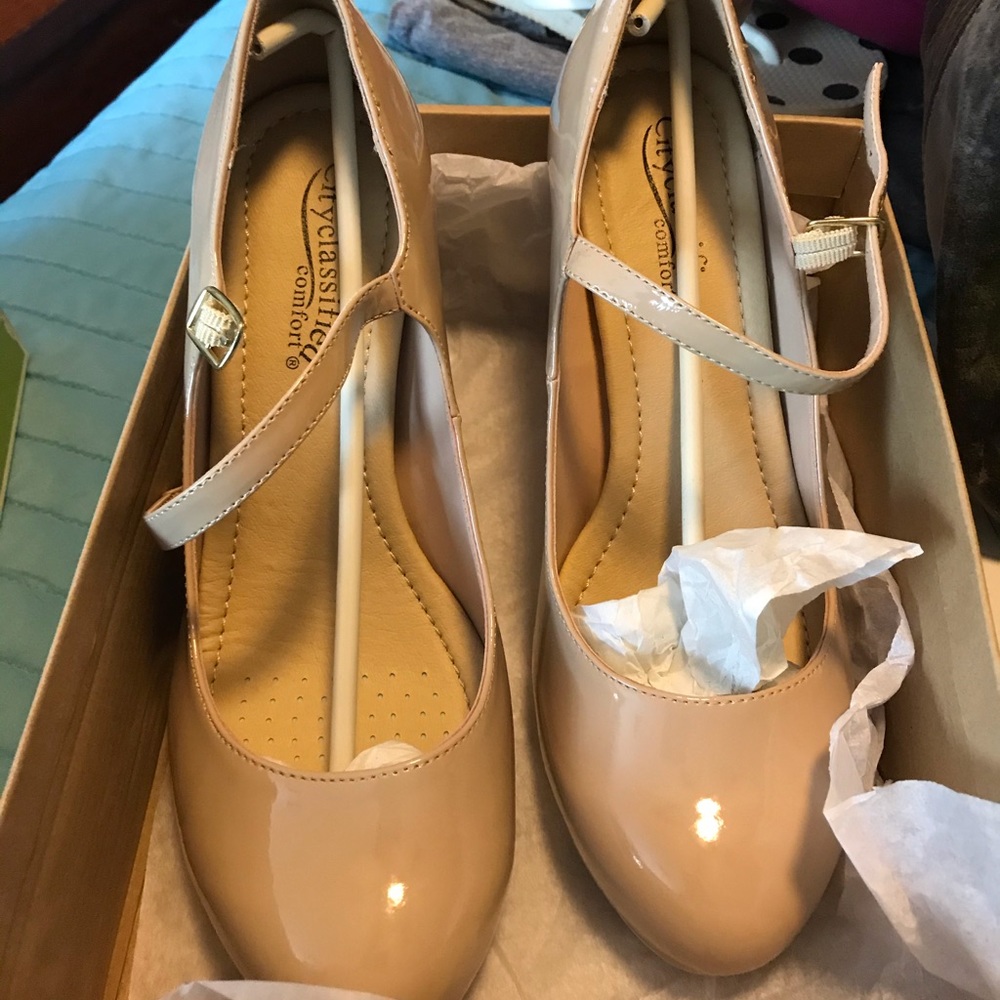 Women’s Shoes